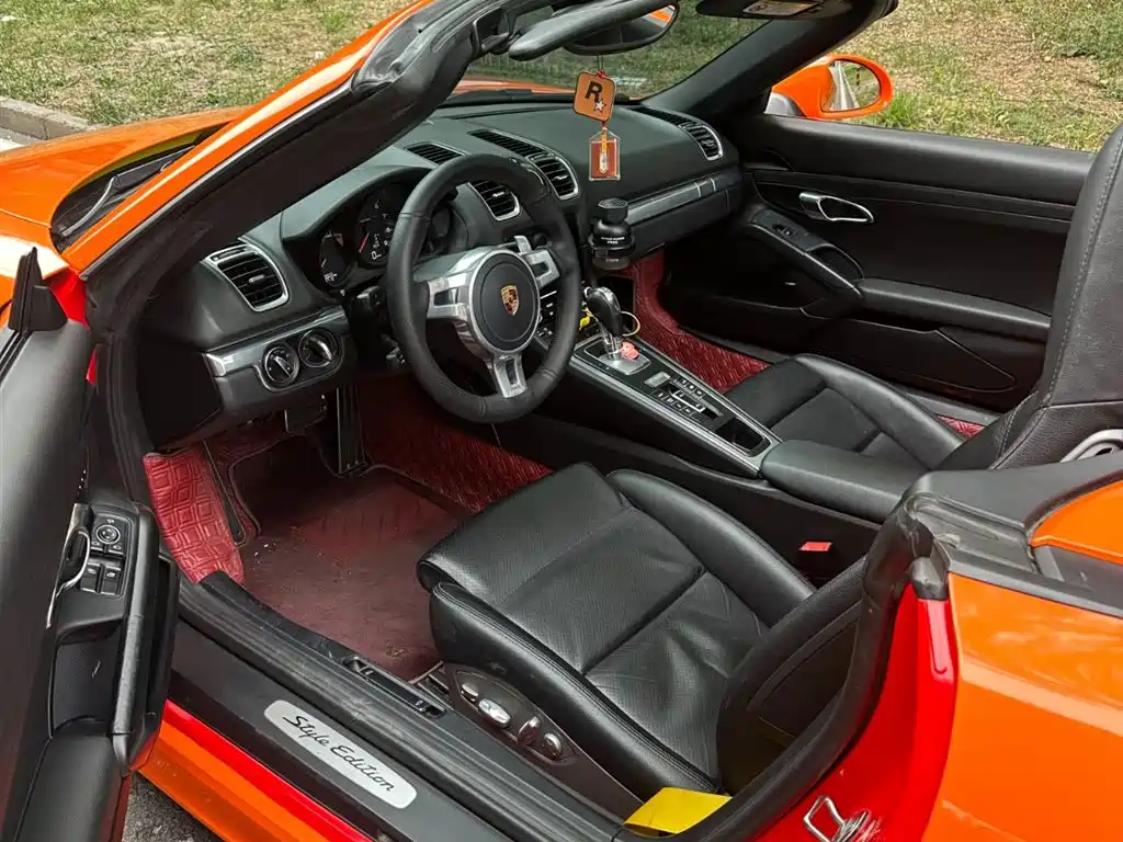 Porsche Boxster Style Edition 2.7L 2016 - thumbnail 6