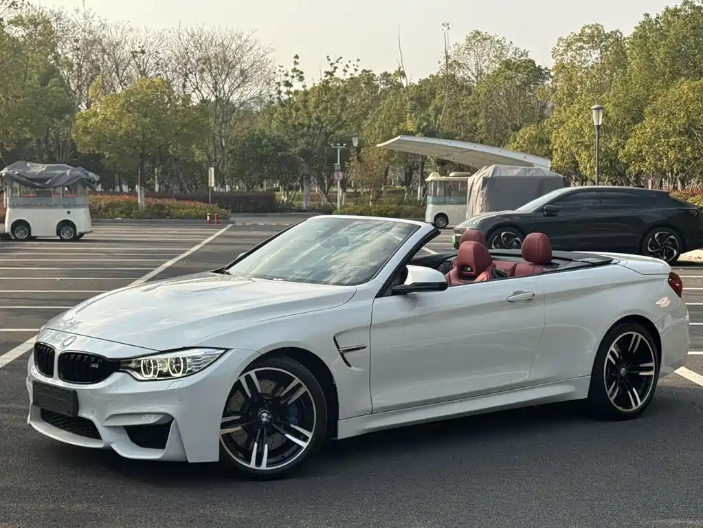 BMW BMW M4 Convertible 2015 - thumbnail 6