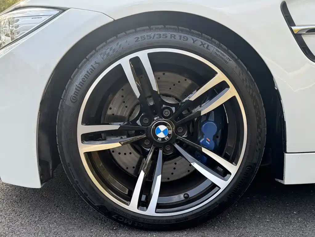 BMW BMW M4 Convertible 2015 - thumbnail 8