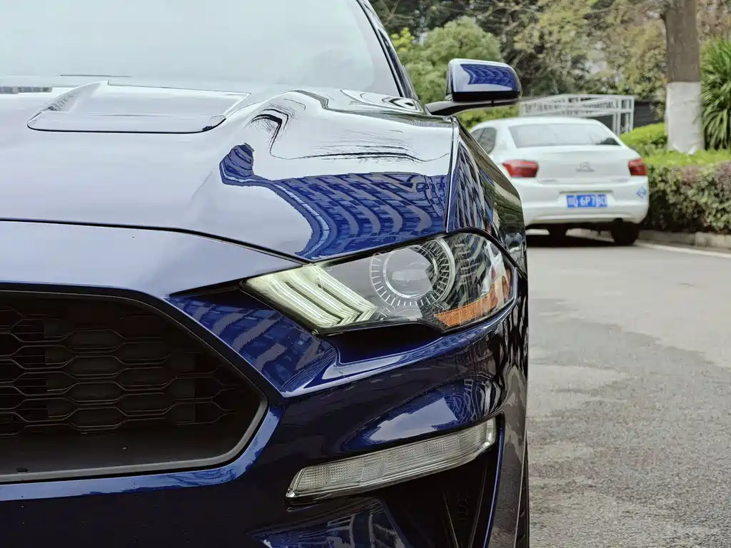 Ford Mustang 2.3T EcoBoost 2022 - thumbnail 5