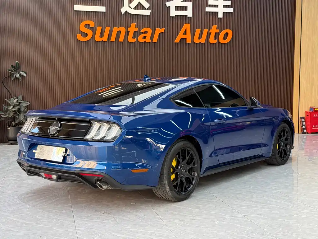 Ford Mustang 2.3T EcoBoost 2022 - thumbnail 6