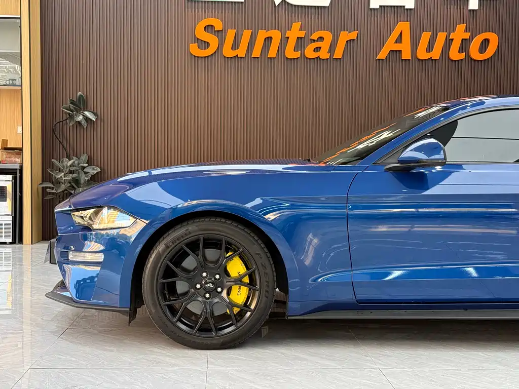 Ford Mustang 2.3T EcoBoost 2022 - thumbnail 8