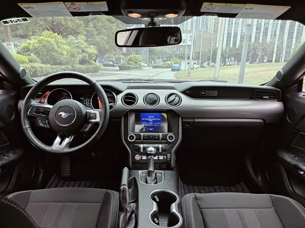 Ford Mustang 2.3T EcoBoost 2022 - thumbnail 11