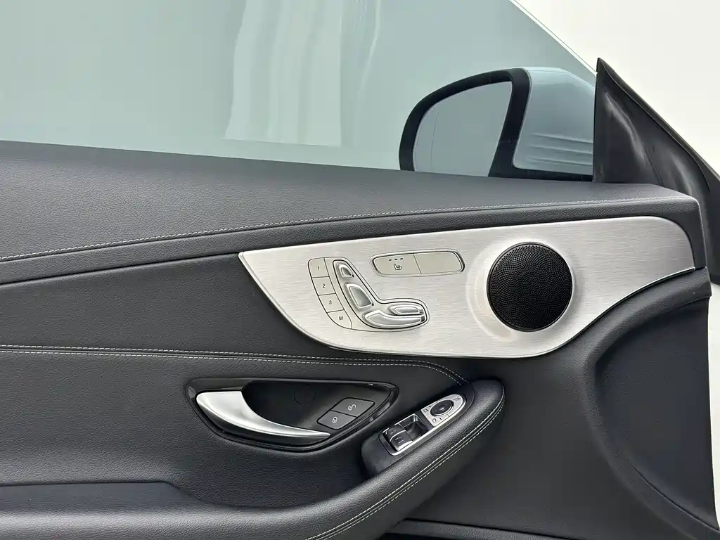 Mercedes-Benz Mercedes-Benz C-Class 2021 C 260 Coupe 2021 - thumbnail 9