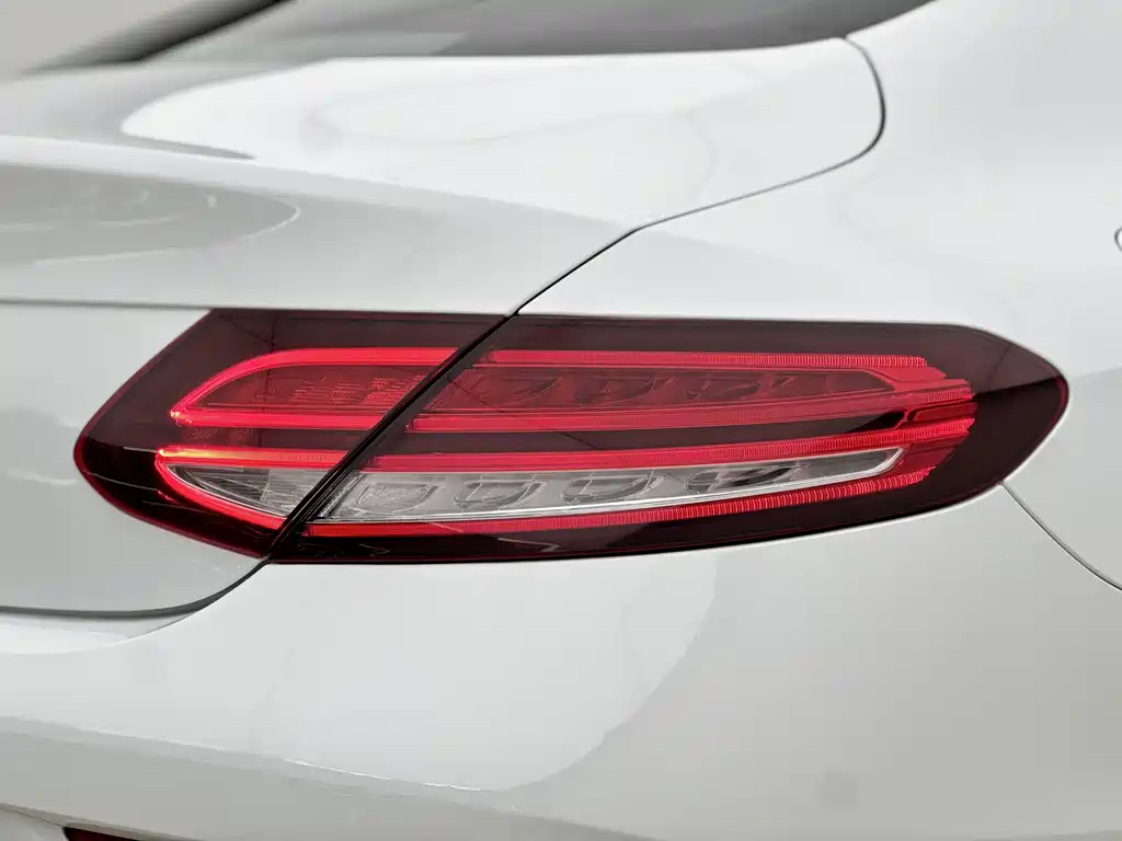 Mercedes-Benz Mercedes-Benz C-Class 2021 C 260 Coupe 2021 - thumbnail 16
