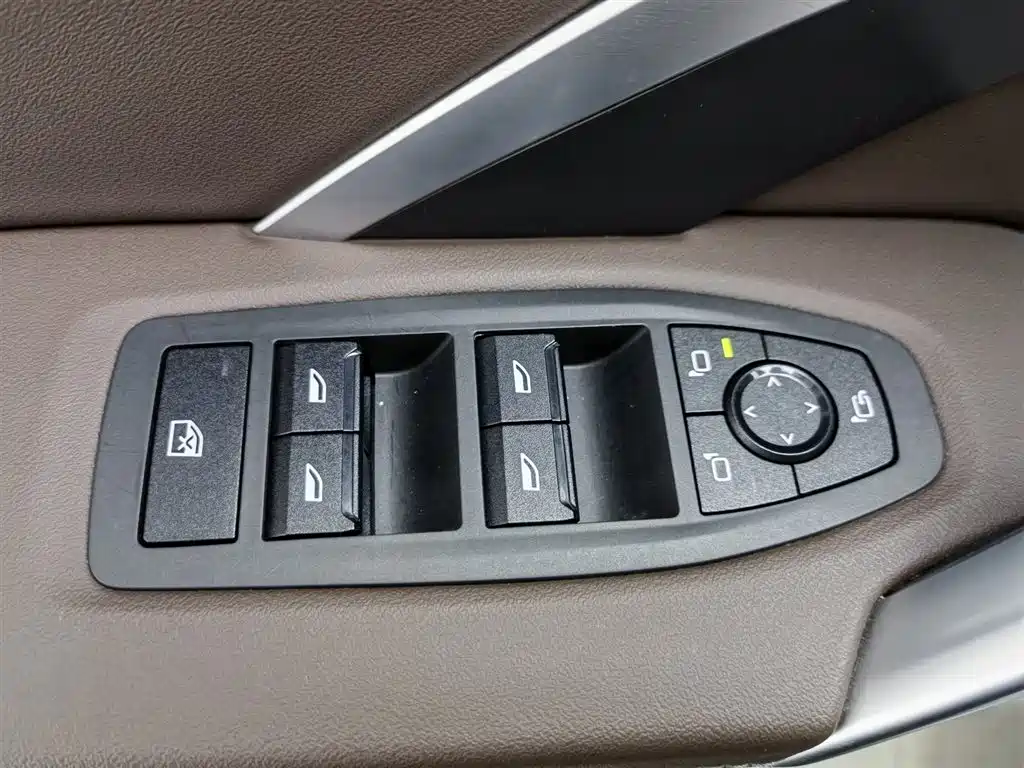 BMW BMW X1 2023 sDrive25Li M Sport Package 2024 - thumbnail 9