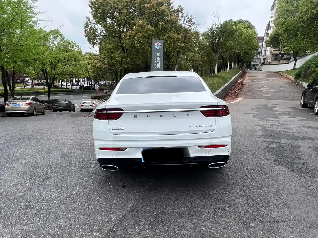 Geely Auto Geely Preface 2.0TD Prestige 2023 - thumbnail 5