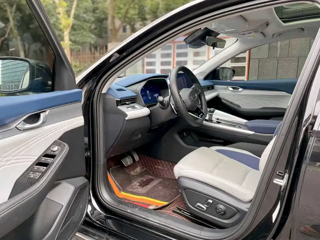 Geely Auto Geely Preface 2023 2.0TD Elite Trim 2022 - thumbnail 5