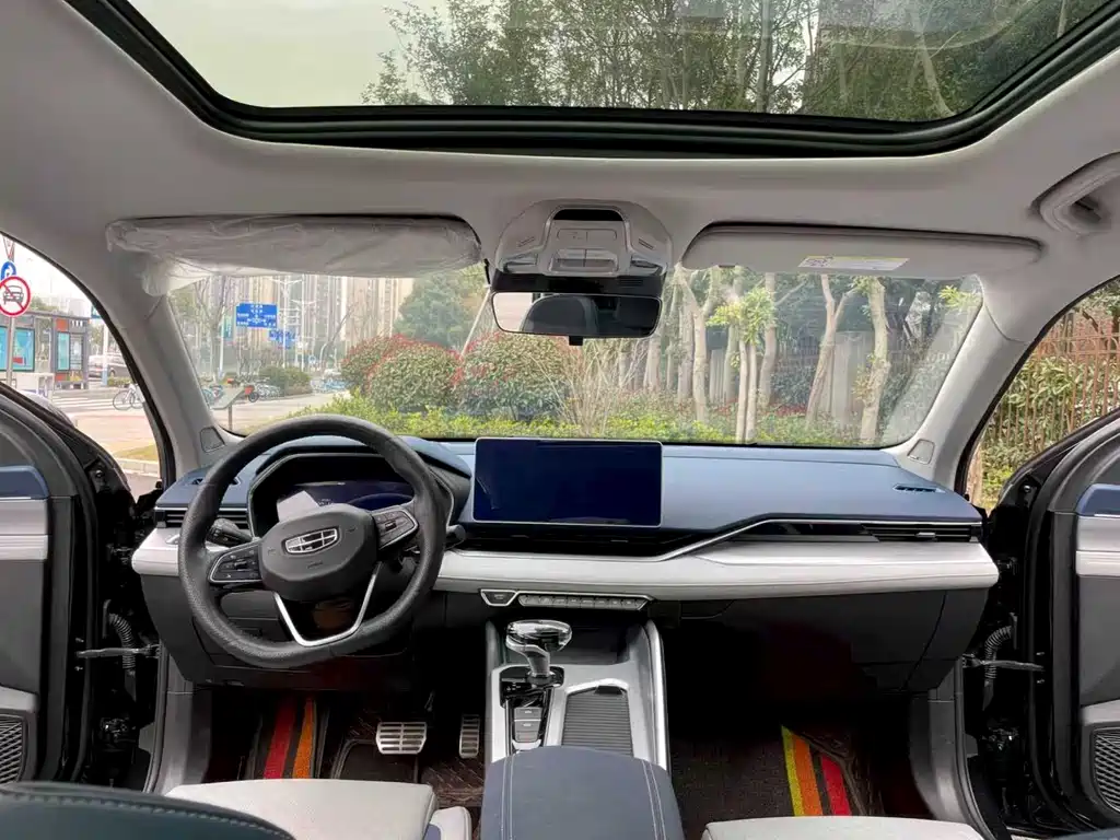 Geely Auto Geely Preface 2023 2.0TD Elite Trim 2022 - thumbnail 9