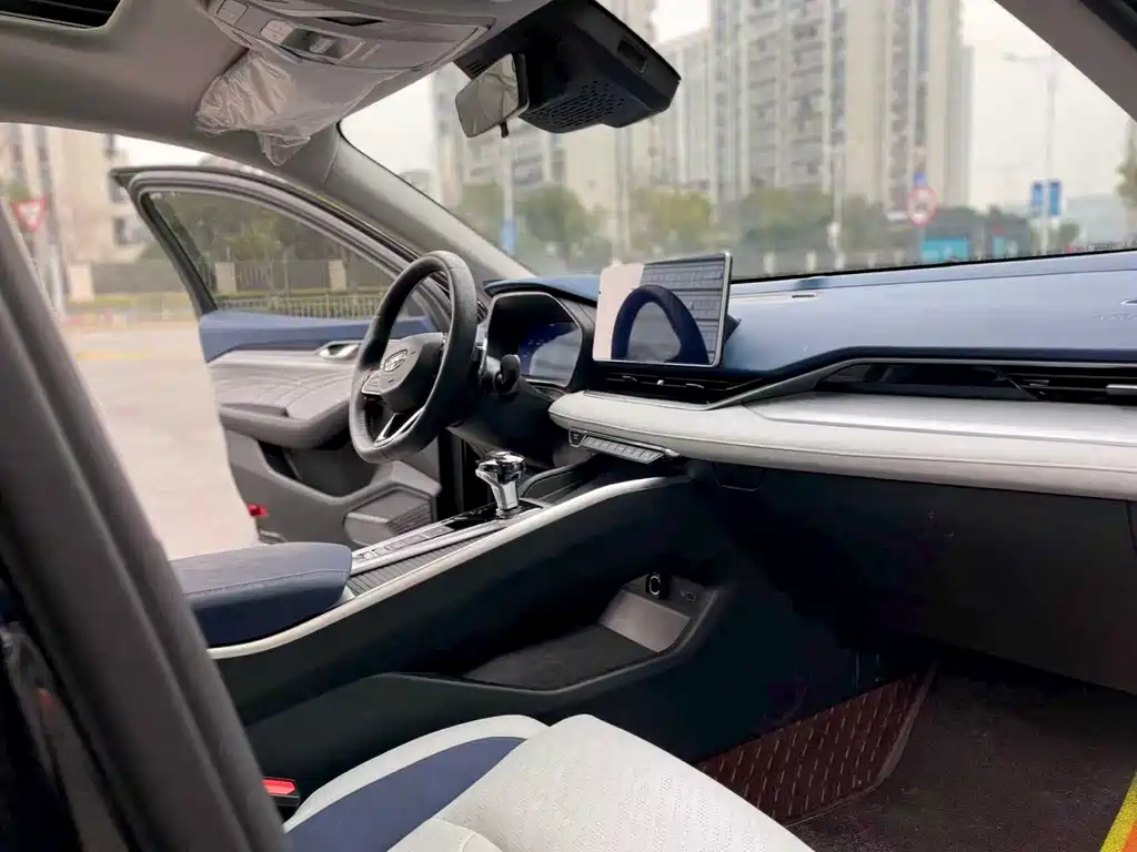 Geely Auto Geely Preface 2023 2.0TD Elite Trim 2022 - thumbnail 12