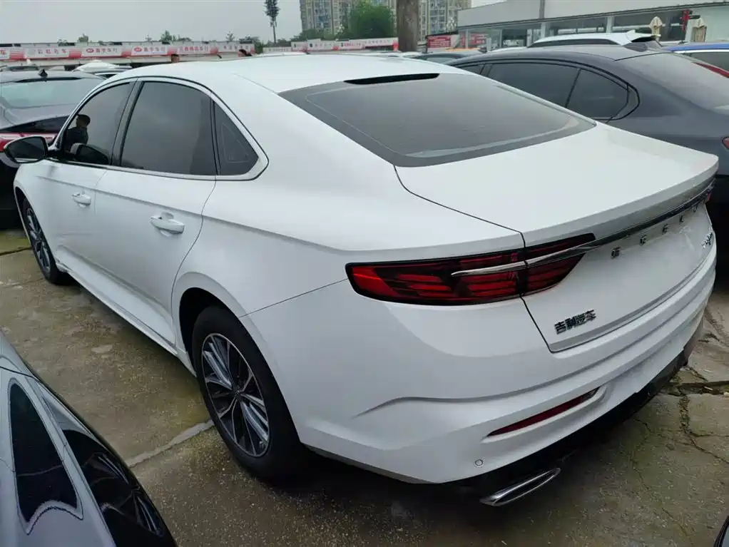 Geely Auto Geely Preface 2023 1.5TD Fuyao Edition 2023 - thumbnail 8