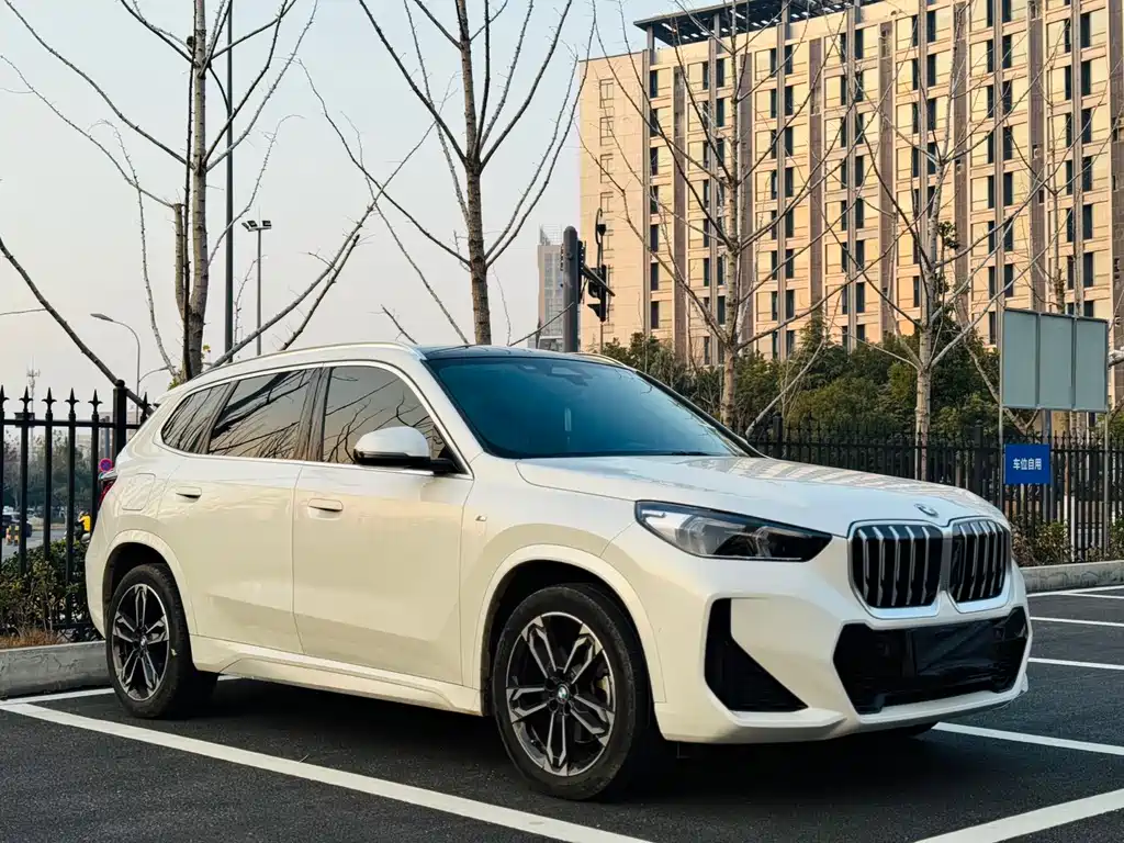 BMW BMW X1 sDrive25Li M Sport Package 2023 - thumbnail 3