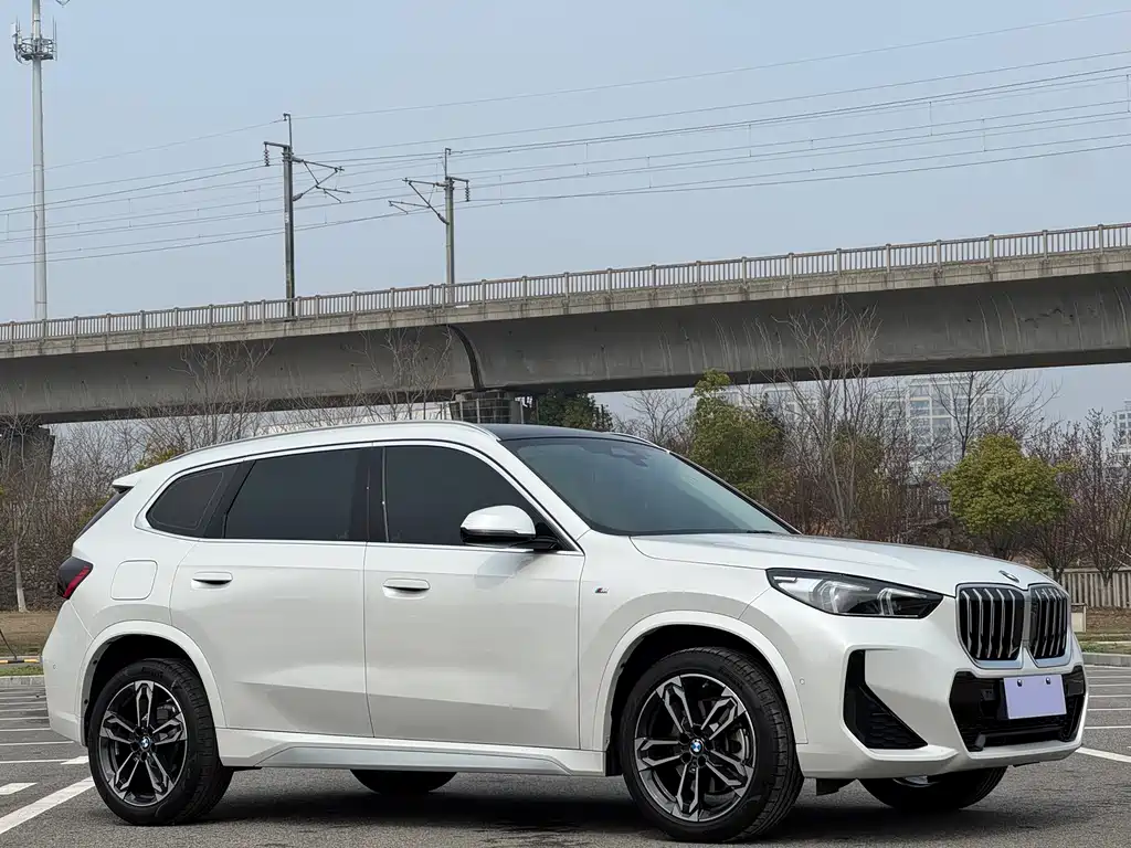 BMW BMW X1 2023 sDrive25Li M Sport Package 2023 - thumbnail 3
