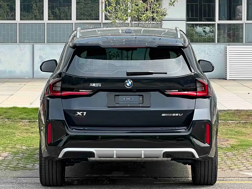 BMW BMW X1 sDrive25Li X Design Package 2026 - thumbnail 5