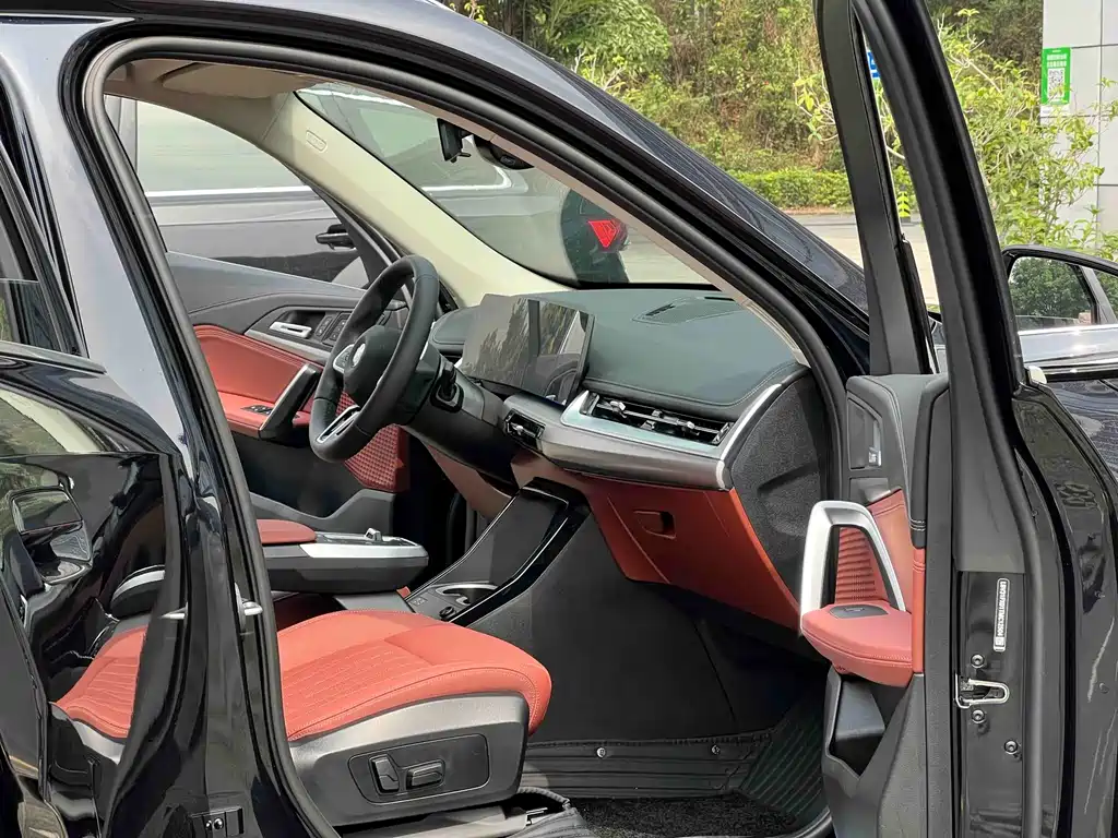 BMW BMW X1 sDrive25Li X Design Package 2026 - thumbnail 10