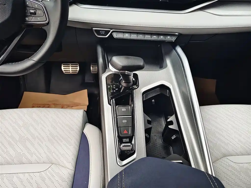 Geely Auto Geely Preface 2023 2.0TD Luxury 2022 - thumbnail 8