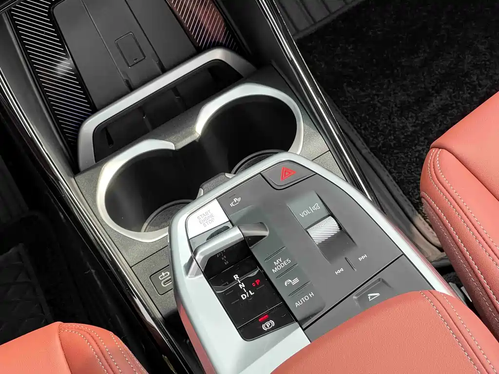 BMW BMW X1 sDrive25Li X Design Package 2026 - thumbnail 14