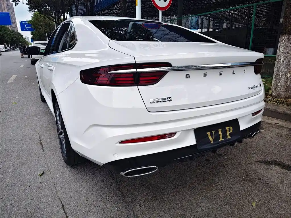 Geely Auto Geely Preface 2023 2.0TD Luxury 2022 - thumbnail 12