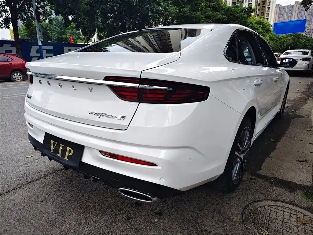 Geely Auto Geely Preface 2023 2.0TD Luxury 2022 - thumbnail 14