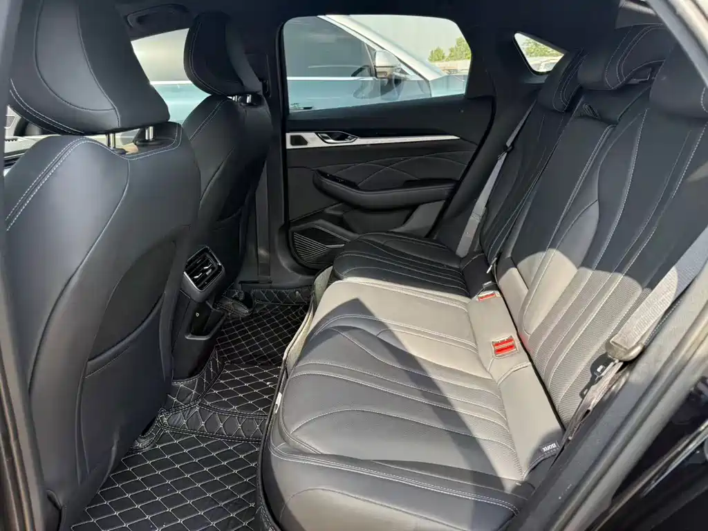 Geely Auto Geely Preface 2026 Dongfang Yao 1.5TD Jinghong Edition 2025 - thumbnail 5