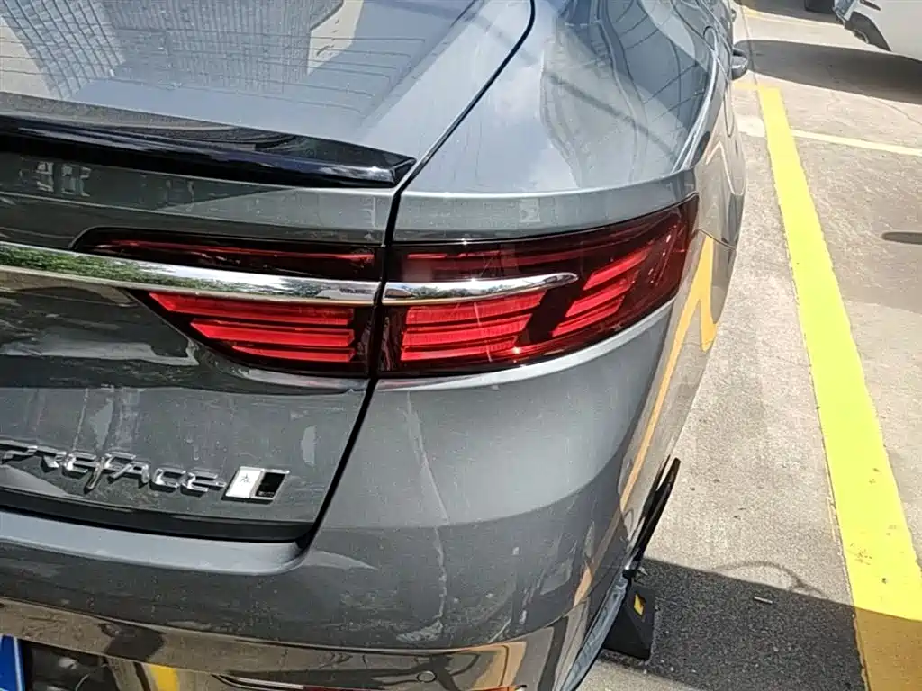 Geely Auto Geely Preface 2026 Dongfang Yao 2.0TD Wangyue Edition 2025 - thumbnail 8