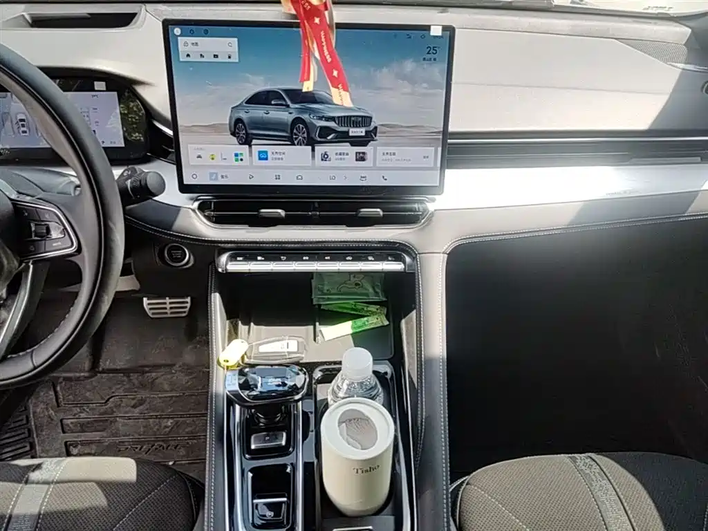 Geely Auto Geely Preface 2026 Dongfang Yao 2.0TD Wangyue Edition 2025 - thumbnail 13