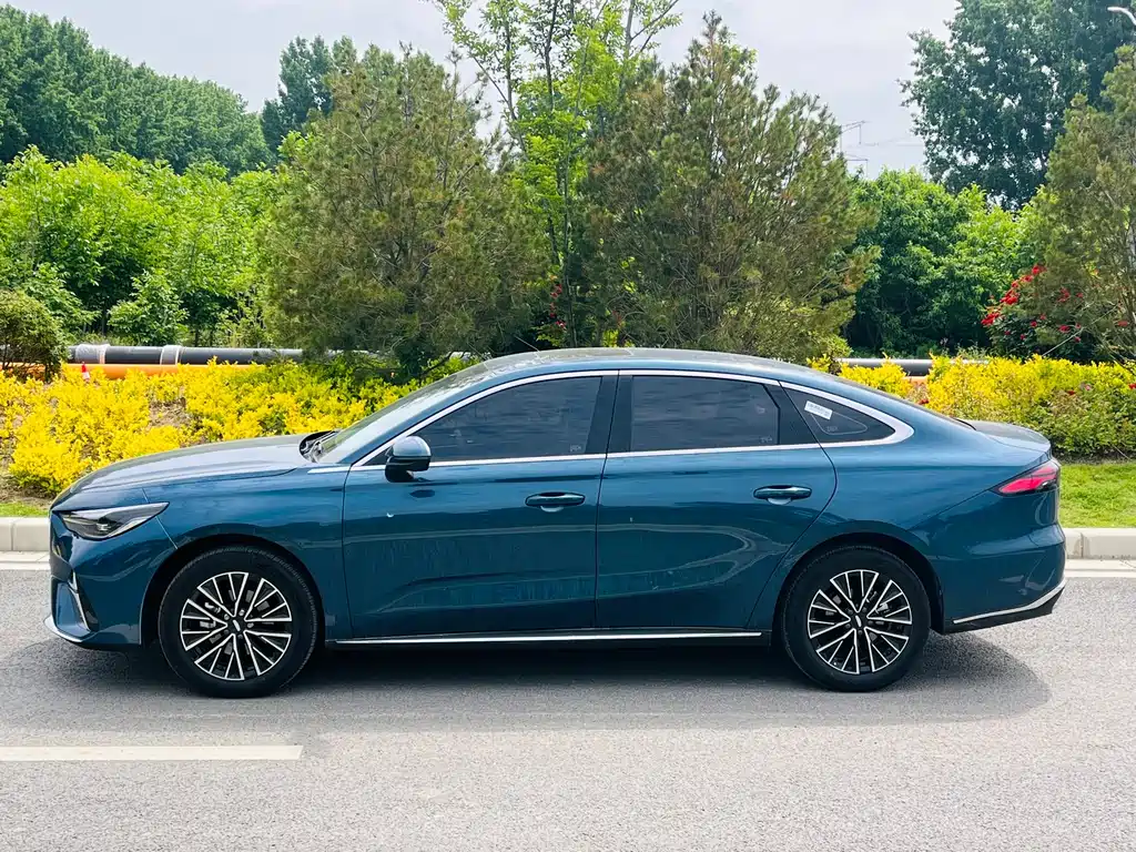 Geely Auto Geely Emgrand 2026 5th Generation 1.5T DCT Prestige 2026 - thumbnail 3