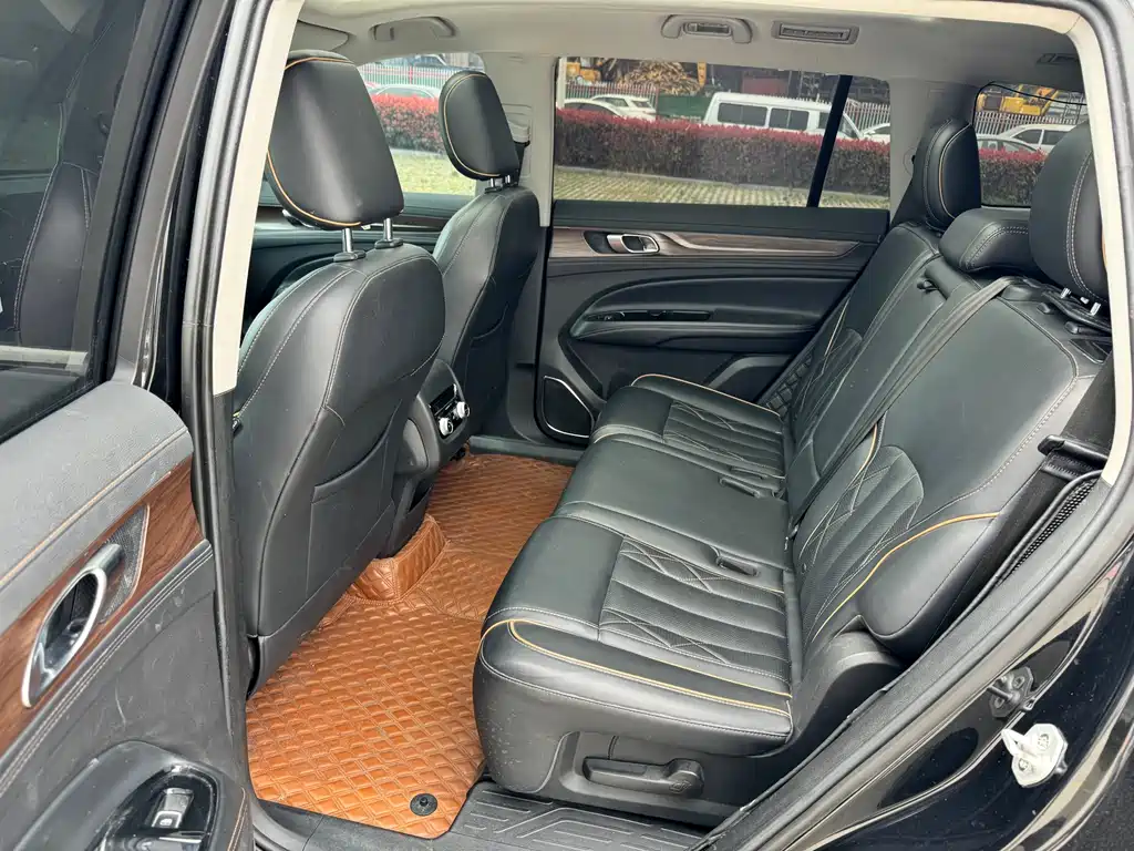 Ford Equator EcoBoost 225 Premium 7-Seater 2022 - thumbnail 4