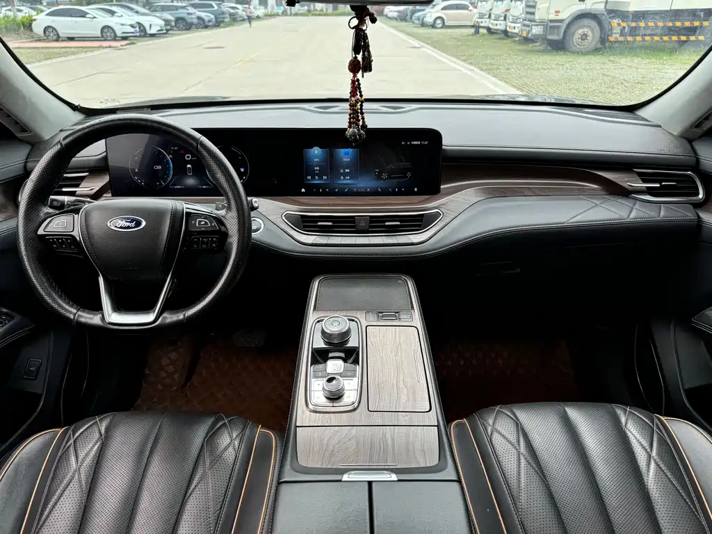 Ford Equator EcoBoost 225 Premium 7-Seater 2022 - thumbnail 6
