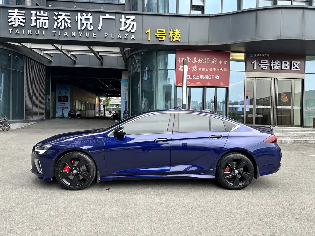 Buick Buick Regal GS 2022 - thumbnail 4