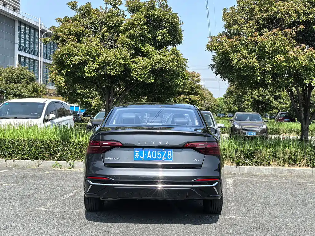 Jetta Jetta VA7 2025 1.4T Automatic First-Come-First-Served Edition 2025 - thumbnail 4