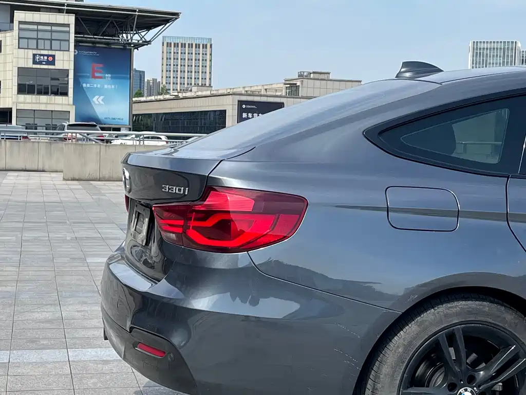BMW BMW 3 Series GT 2019 320i M Sport Night Edition 2019 - thumbnail 6