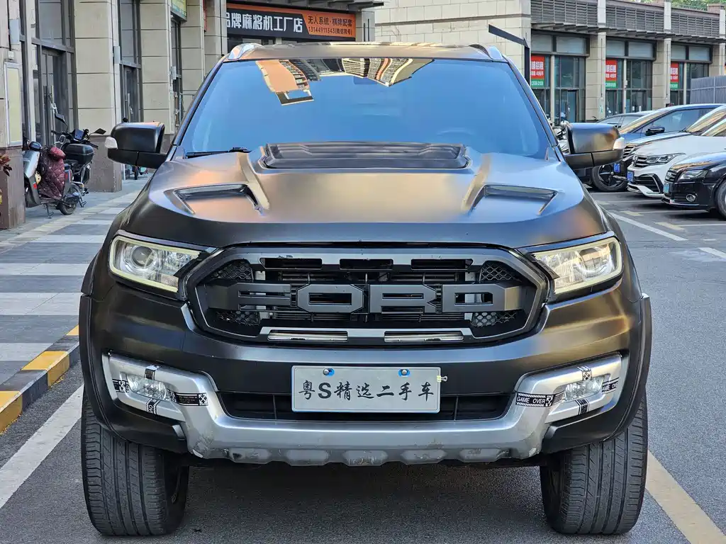 Ford Everest 2018 - thumbnail 3
