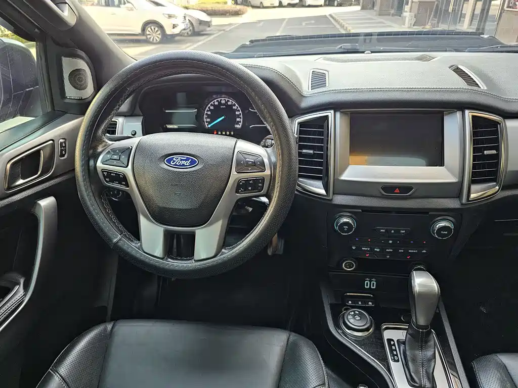 Ford Everest 2018 - thumbnail 9