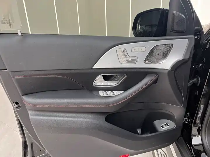 Mercedes-Benz Mercedes-Benz AMG GLE 53 4MATIC+ 2025 - thumbnail 9