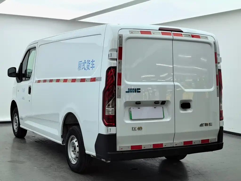 JMC E-Fushun 2025 Blind Window Edition 41.86kWh Short Wheelbase Low Roof 3.0 Ton 2025 - thumbnail 4