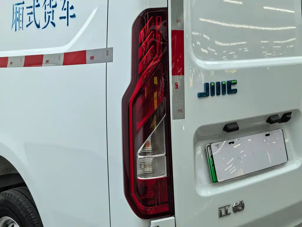 JMC E-Fushun 2025 Blind Window Edition 41.86kWh Short Wheelbase Low Roof 3.0 Ton 2025 - thumbnail 9
