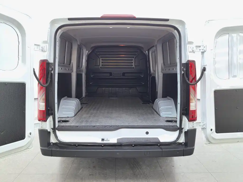 JMC E-Fushun 2025 Blind Window Edition 41.86kWh Short Wheelbase Low Roof 3.0 Ton 2025 - thumbnail 12