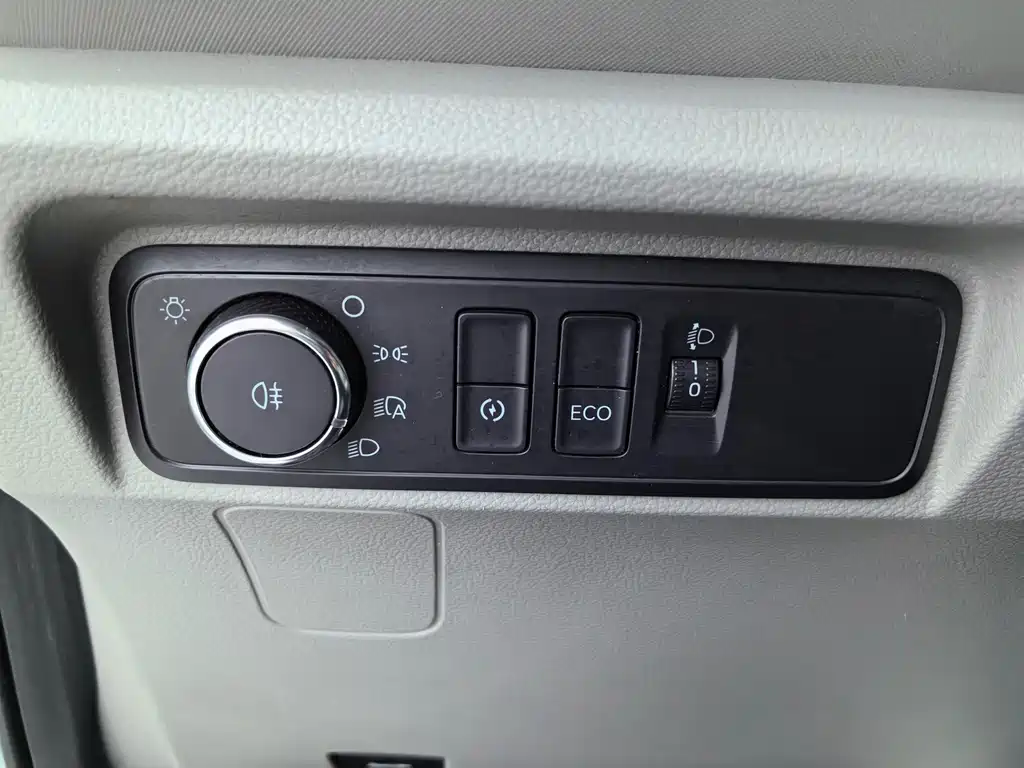 JMC E-Fushun 2025 Blind Window Edition 41.86kWh Short Wheelbase Low Roof 3.0 Ton 2025 - thumbnail 16