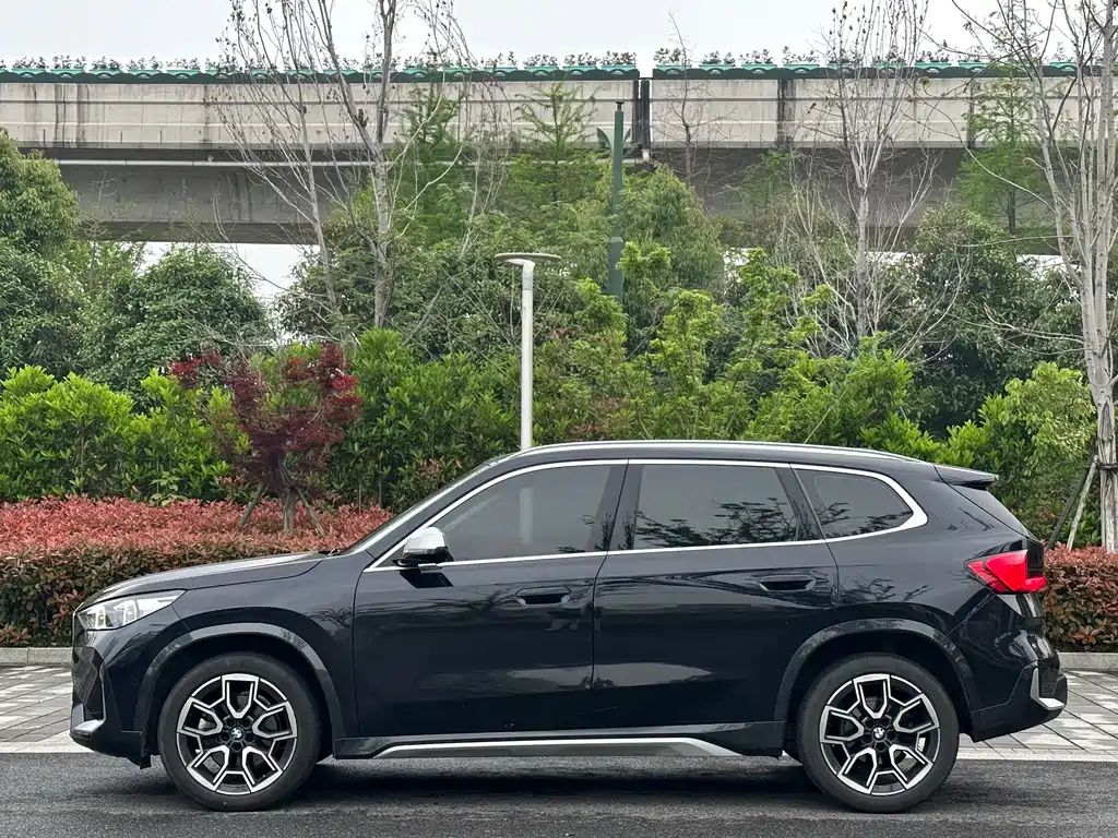 BMW BMW X1 2023 sDrive25Li M Sport Package 2023 - thumbnail 7