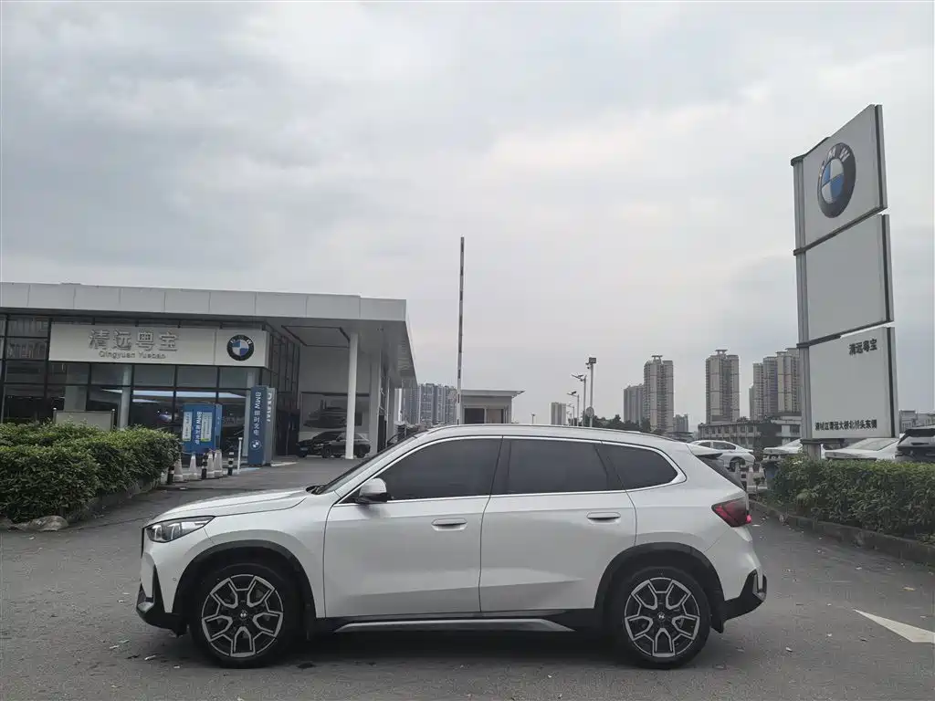 BMW BMW X1 sDrive25Li X Design 2024 - thumbnail 3