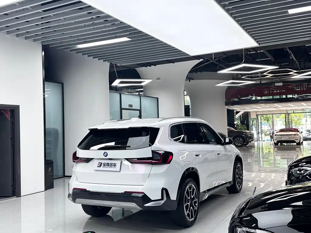 BMW BMW X1 sDrive25Li X Design Package 2023 - thumbnail 17