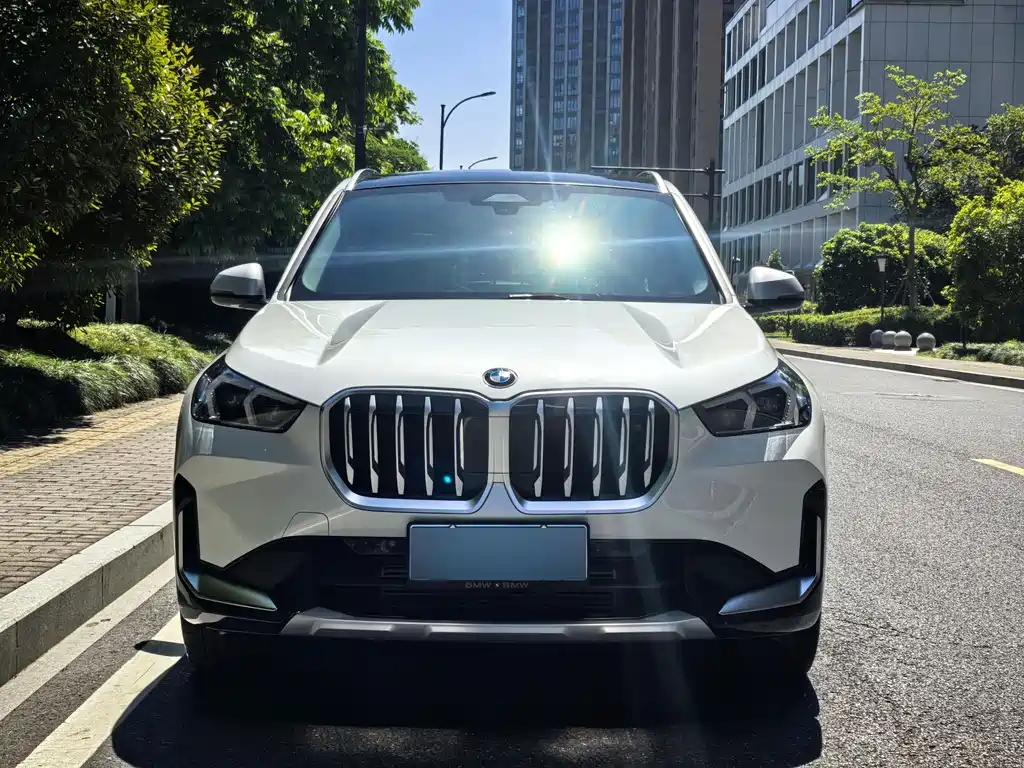 BMW BMW X1 2023 sDrive25Li X Design Package 2023 - thumbnail 2