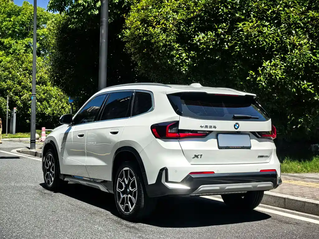 BMW BMW X1 2023 sDrive25Li X Design Package 2023 - thumbnail 6