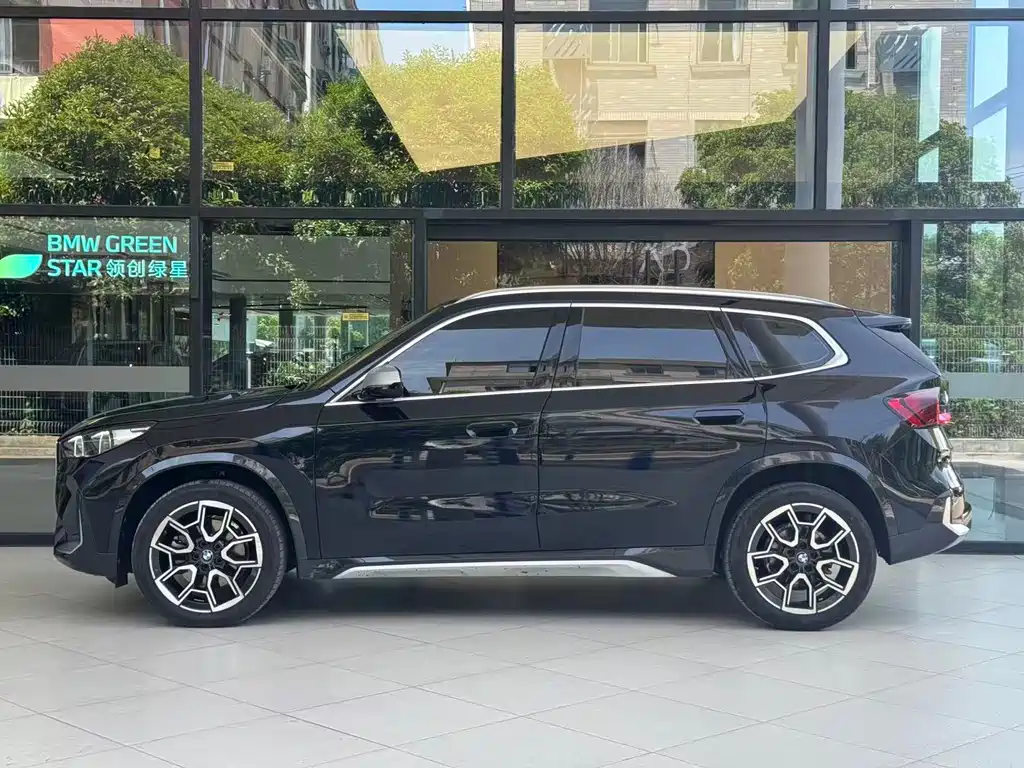 BMW BMW X1 2023 sDrive25Li X Design Package 2024 - thumbnail 3