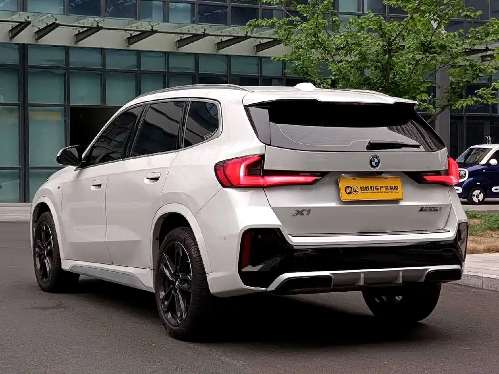 BMW BMW X1 2023 sDrive25Li M Sport Package 2023 - thumbnail 4