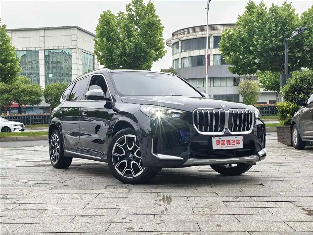 BMW BMW X1 sDrive25Li X Design Package 2023 - thumbnail 3