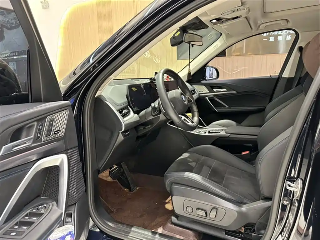 BMW BMW X1 2023 xDrive25Li M Sport Package 2023 - thumbnail 14