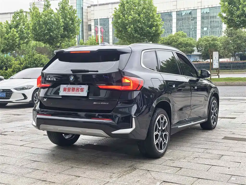 BMW BMW X1 sDrive25Li X Design Package 2023 - thumbnail 7