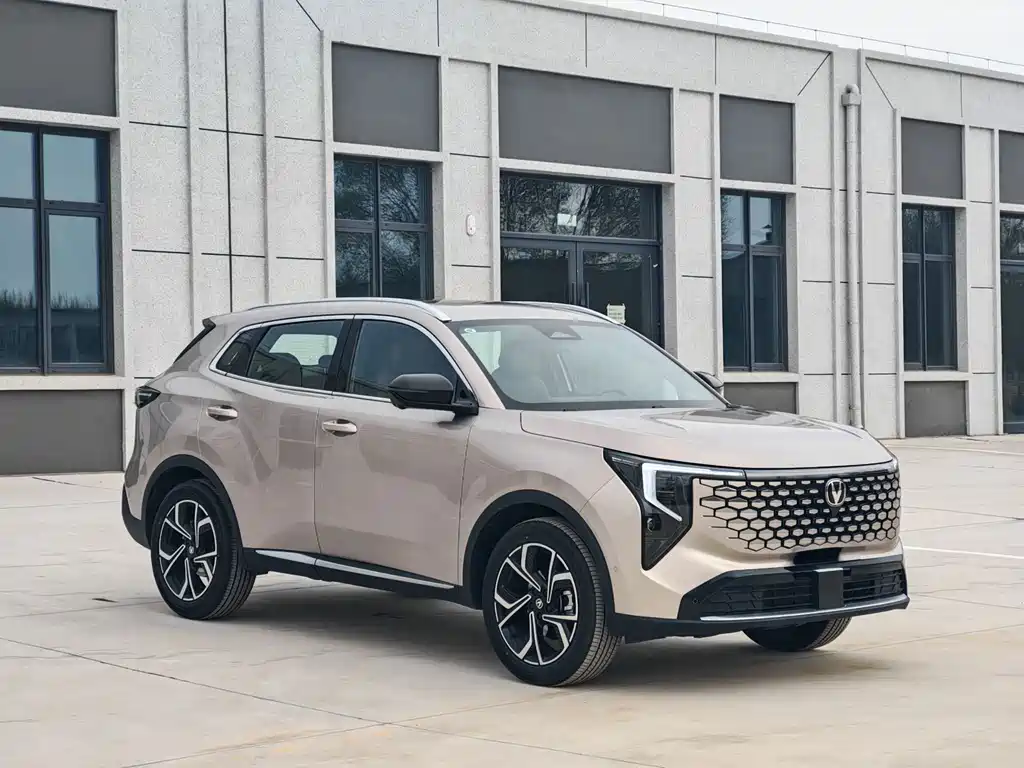 Changan Changan CS55PLUS 4th Gen 1.5T New Blue Whale Tian Shu Premium 2025 - thumbnail 3